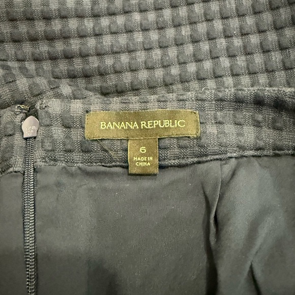 Banana Republic Dark Blue Asymmetrical Skirt Size 6 Career Office Preppy - Picture 7 of 7